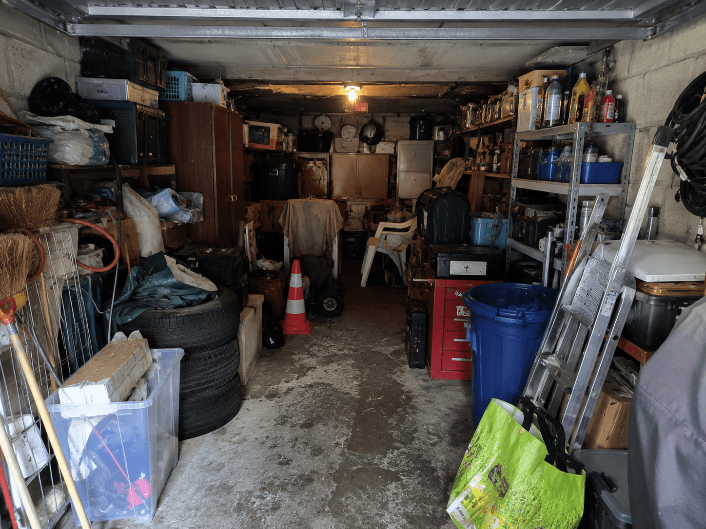 Garage cleared after years of accumulated clutter before